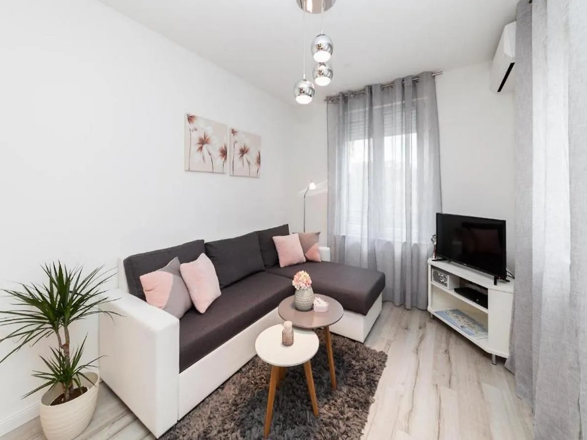 Crystal Apartment Zadar